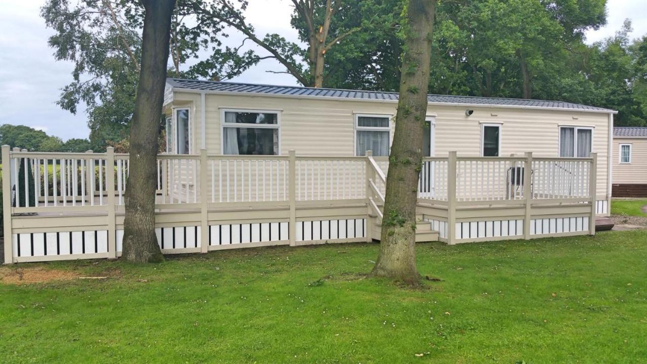 White Rose Caravan At Goosewood Holiday Park York Sutton on the Forest Ngoại thất bức ảnh